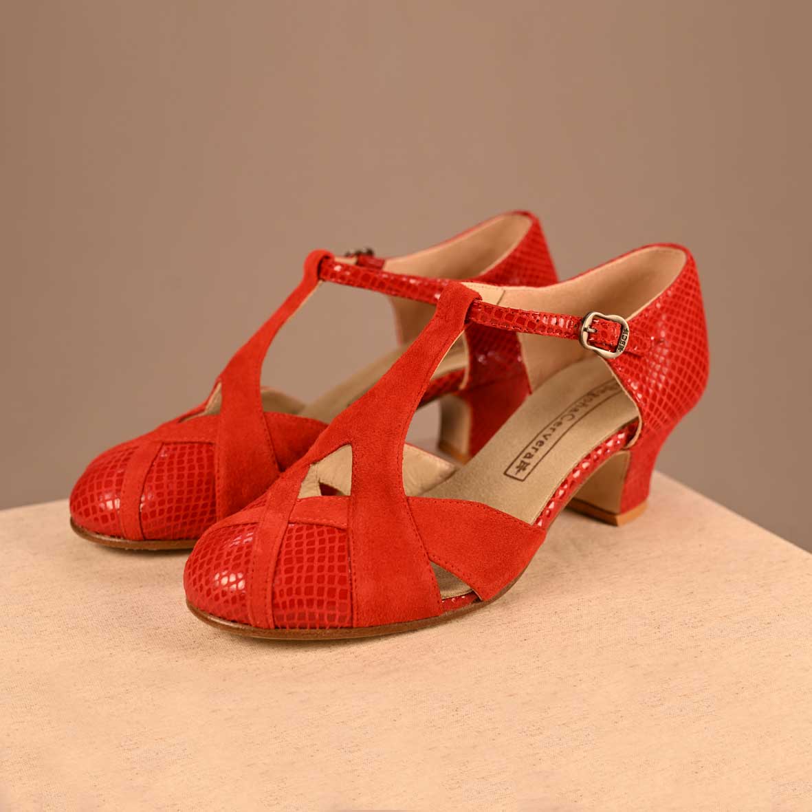 CLV RED SNAKE/RED SUEDE CA BA